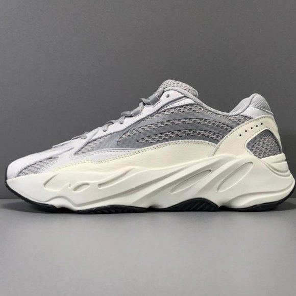 mens yeezy boost 700